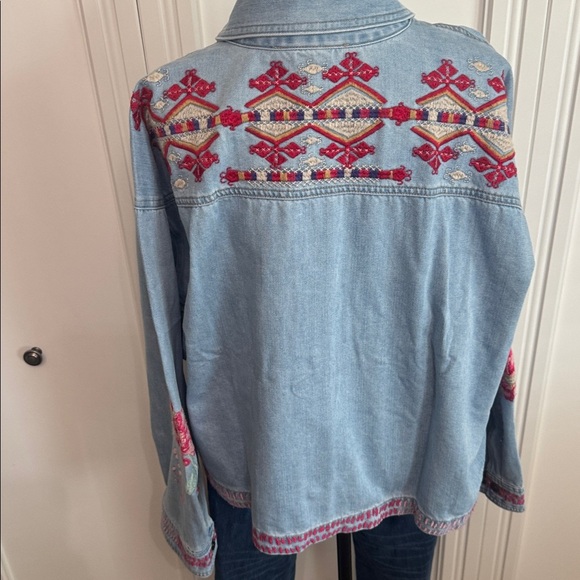 Johnny Was Embroidered Denim Jacket Tallula with Floral Design - Picture 5 of 6